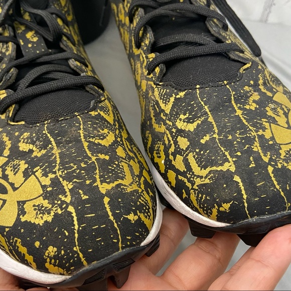 NEW Under Armoir Cleats - Picture 6 of 11